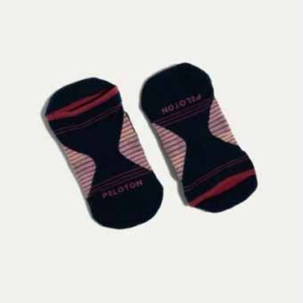 NWT Tavi Noir Women’s Black Pink Peloton Tech Sport Running Socks Size M…